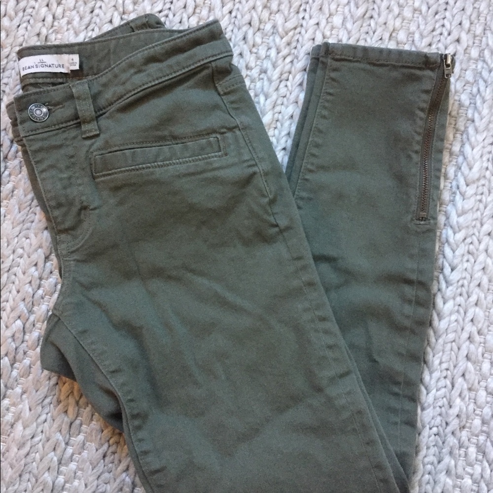 LLBEAN olive green pant